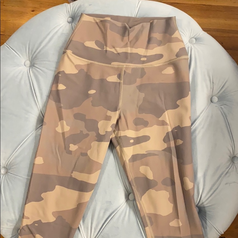 ALO leggings